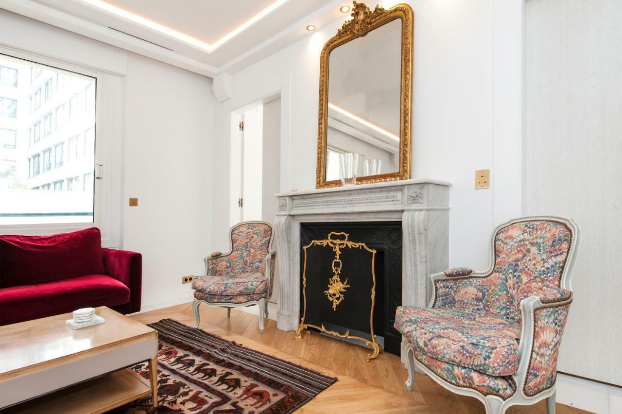 Luxury Montaigne Apartment باريس المظهر الخارجي الصورة