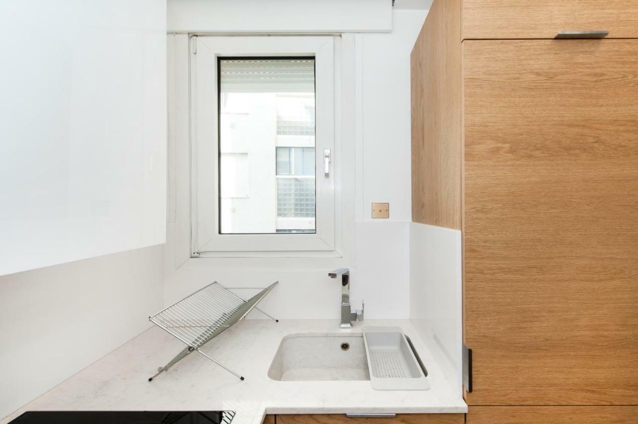 Luxury Montaigne Apartment باريس المظهر الخارجي الصورة