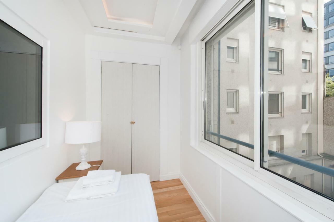 Luxury Montaigne Apartment باريس المظهر الخارجي الصورة